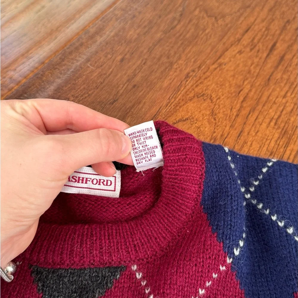 New John Ashford %100 wool crew neck sweater with argyle design size L - Picture 7 of 11